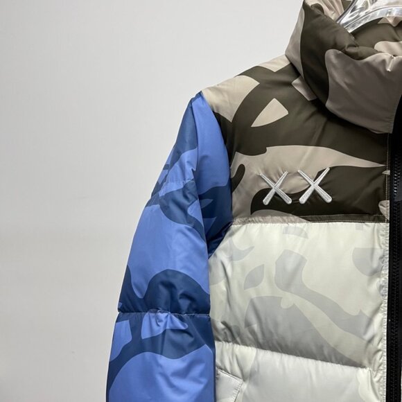 The North Face Blue Men's Down Jacket - Picture 5 of 9